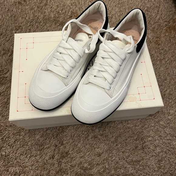 Alexander McQueen White and Black Sneakers Minimalist Design - Picture 1 of 8